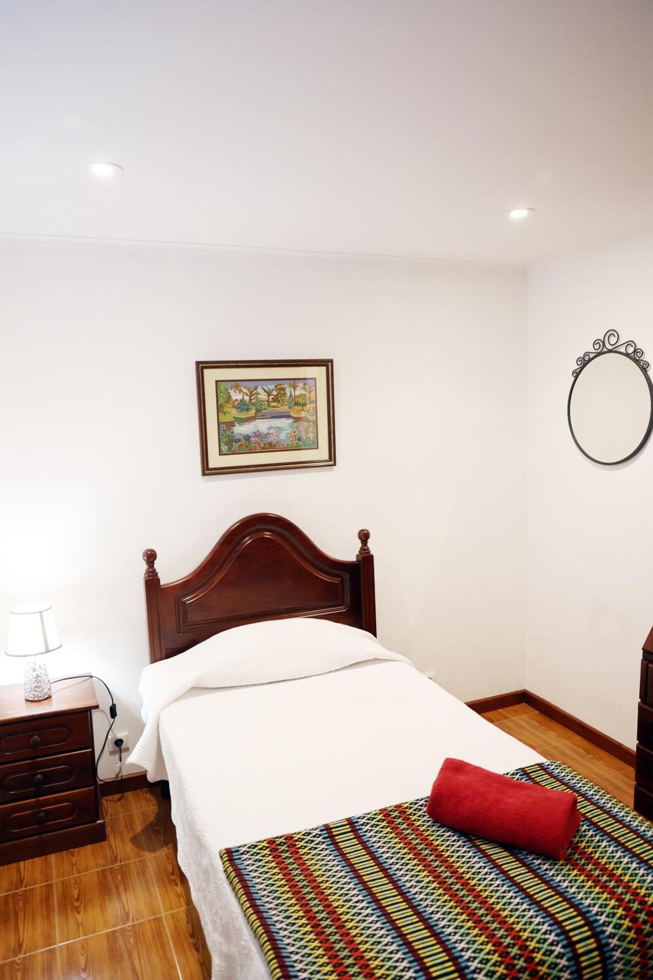 Al - Bairros Novos 24 * Ponta Delgada (Sao Miguel)